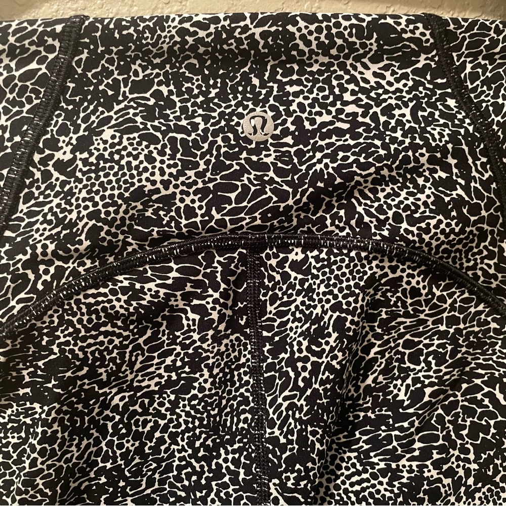 Lululemon leggings size 2